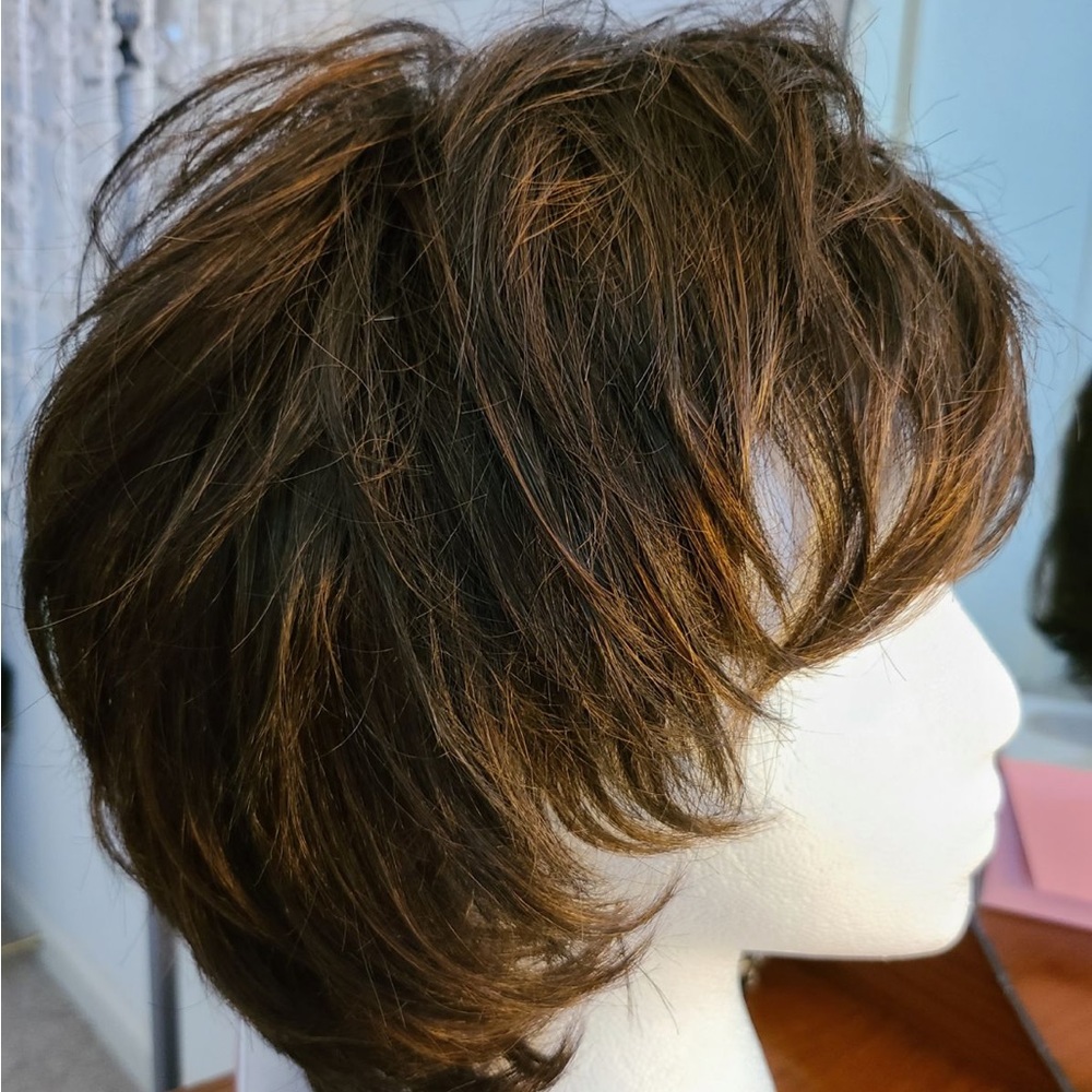 Toni Brattin wig